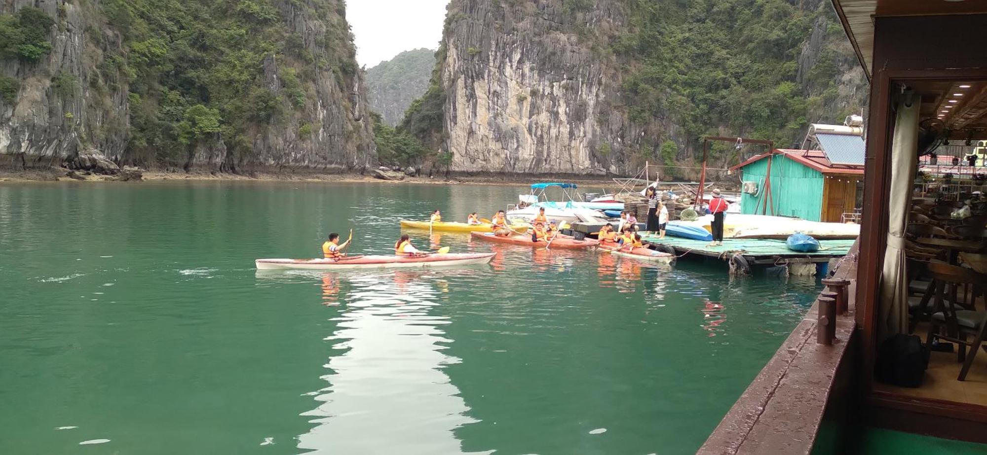Cat Ba Victory Hostel Dong Khe Sau Екстер'єр фото