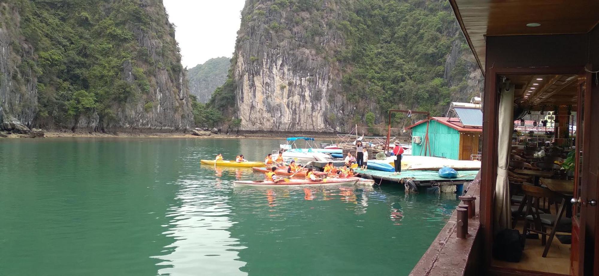 Cat Ba Victory Hostel Dong Khe Sau Екстер'єр фото