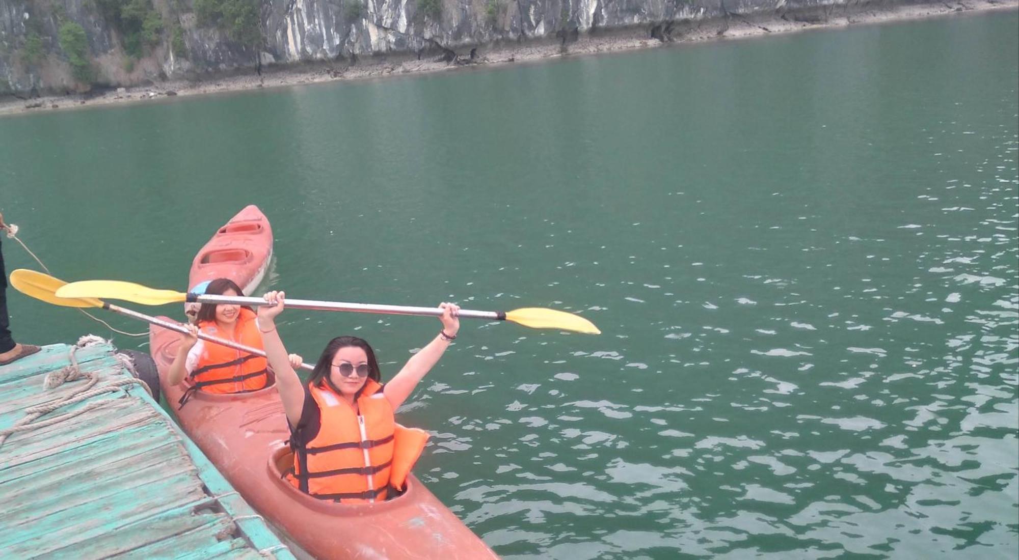 Cat Ba Victory Hostel Dong Khe Sau Екстер'єр фото