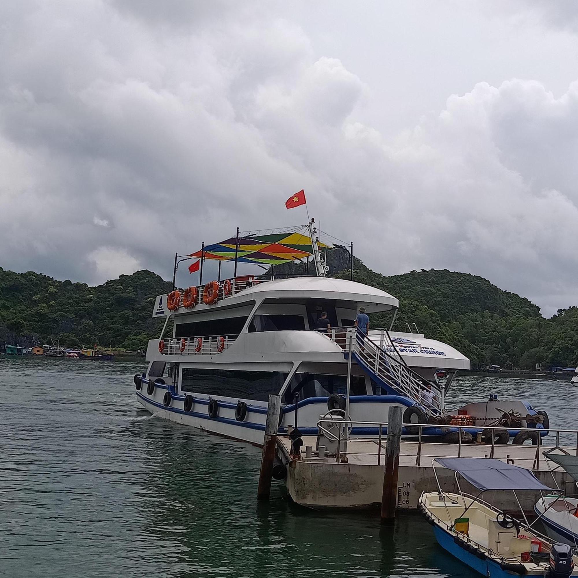 Cat Ba Victory Hostel Dong Khe Sau Екстер'єр фото